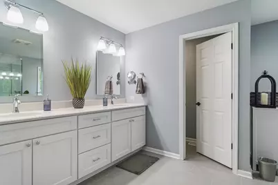 15 Dorchester Court, Hawthorn Woods, IL 60047 - Photo 21