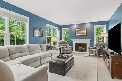 15 Dorchester Court, Hawthorn Woods, IL 60047 - Photo 11