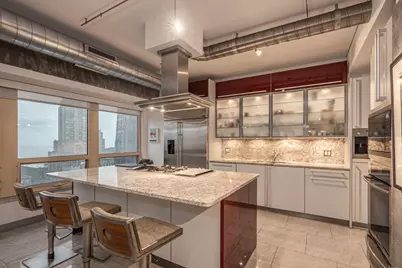 800 N Michigan Avenue #2303, Chicago, IL 60611 - Photo 11