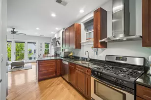 2833 W Lyndale St, Chicago, IL 60647 - Photo 9