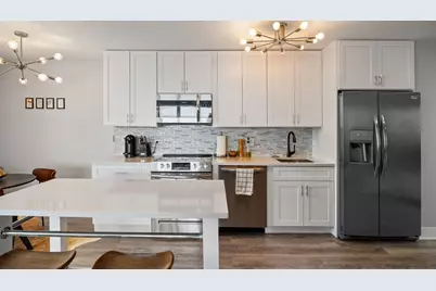 1355 N Sandburg Terrace #1809, Chicago, IL 60610 - Photo 5