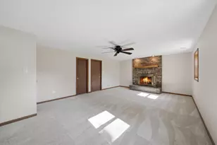 10S221 Suffield Dr, Downers Grove, IL 60516 - Photo 19