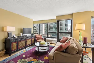 30 E Huron Street #2402, Chicago, IL 60611 - Photo 3