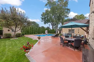 1219 Taylor St, Joliet, IL 60435 - Photo 39