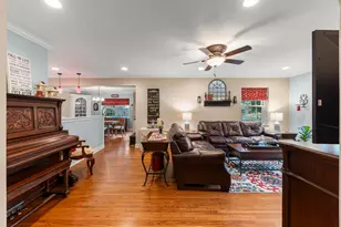 1219 Taylor St, Joliet, IL 60435 - Photo 15