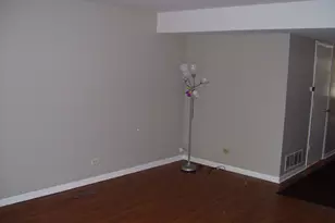 260 Juniper Ln, Bolingbrook, IL 60440 - Photo 3