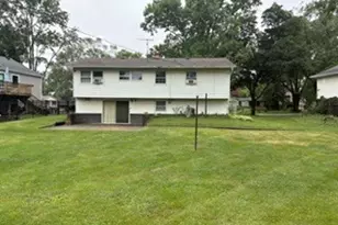 26W482 Blair St, Winfield, IL 60190 - Photo 21