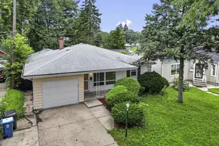 746 Schomer Ave, Aurora, IL 60505 - Photo 29