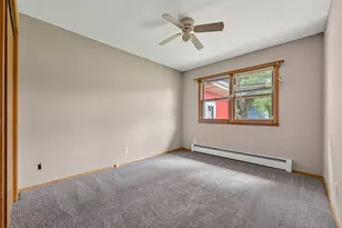 746 Schomer Ave, Aurora, IL 60505 - Photo 11