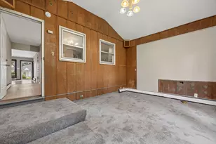 746 Schomer Ave, Aurora, IL 60505 - Photo 9
