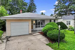 746 Schomer Ave, Aurora, IL 60505 - Photo 31