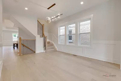 5748 W Eastwood Avenue, Chicago, IL 60630 - Photo 11