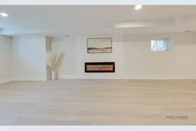 5748 W Eastwood Avenue, Chicago, IL 60630 - Photo 39