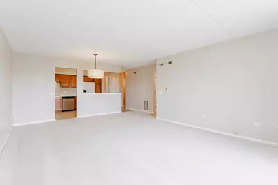 7400 N Lincoln Avenue #511, Skokie, IL 60076 - Photo 5