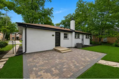 9513 Lowell Avenue, Skokie, IL 60076 - Photo 5