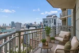 645 N Kingsbury St, Chicago, IL 60610 - Photo 9