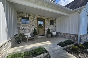 5384 E Houston Rd, Chicago, IL 62898 - Photo 3