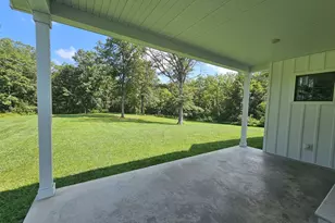 5384 E Houston Rd, Chicago, IL 62898 - Photo 9
