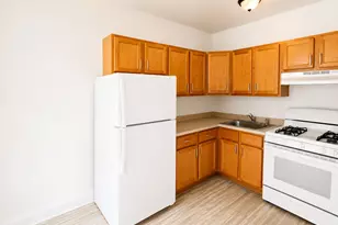 1635 W Morse Ave, Chicago, IL 60626 - Photo 5