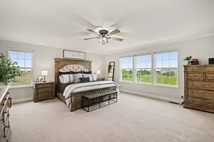 2221 Country Hills Dr, Yorkville, IL 60560 - Photo 15