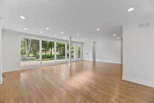1430 Country Ln, Deerfield, IL 60015 - Photo 11