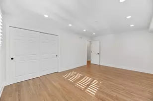 1430 Country Ln, Deerfield, IL 60015 - Photo 17