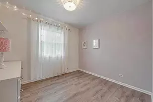 4625 Huntington Blvd, Hoffman Estates, IL 60192 - Photo 15