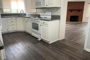 1948 Lincoln Ave, Northbrook, IL 60062 - Photo 5