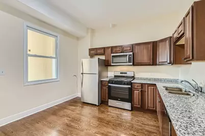 7048 N Clark Street #2FLR, Chicago, IL 60626 - Photo 5