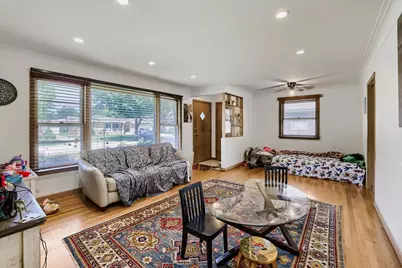 603 N Wilshire Lane, Arlington Heights, IL 60004 - Photo 3
