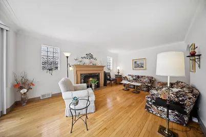 6631 N Caldwell Avenue, Chicago, IL 60646 - Photo 5