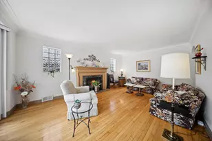 6631 N Caldwell Ave, Chicago, IL 60646 - Photo 5