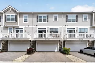 30W142 Wheeler Cir, Warrenville, IL 60563 - Photo 49