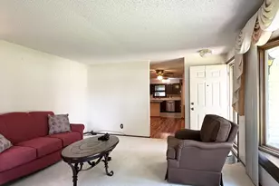 1130 Cardinal Dr, Bourbonnais, IL 60914 - Photo 7