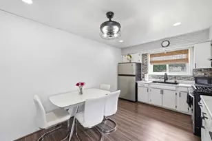 3749 W 78th Pl, Chicago, IL 60652 - Photo 7