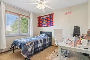 18 W Rosewood Ln, Round Lake Beach, IL 60073 - Photo 19