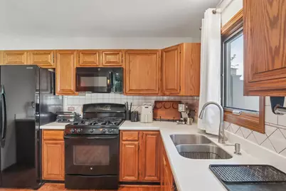 18 W Rosewood Lane, Round Lake Beach, IL 60073 - Photo 17