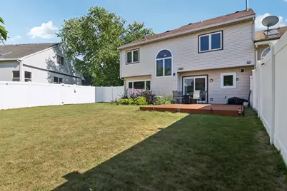 18 W Rosewood Lane, Round Lake Beach, IL 60073 - Photo 33