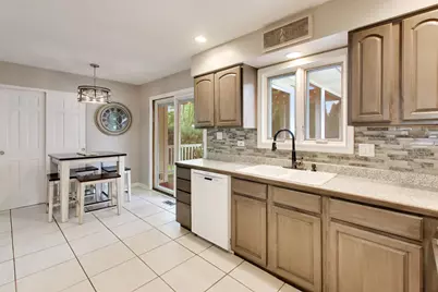 955 W Gilbert Road, Palatine, IL 60067 - Photo 7