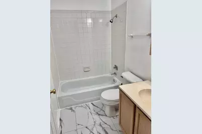 985 S Court Of Shorewood Court #2B, Vernon Hills, IL 60061 - Photo 11