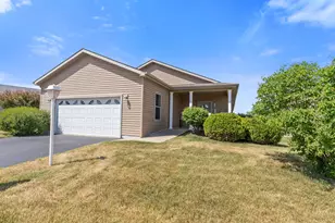 1532 Meadow View Ln, Grayslake, IL 60030 - Photo 1