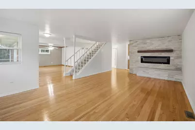 114 N Lancaster Street, Mount Prospect, IL 60056 - Photo 7