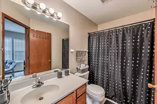 3959 Blackstone Dr, Aurora, IL 60504 - Photo 11