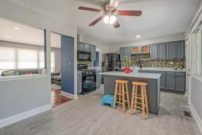 1099 Stratford Lane, Hanover Park, IL 60133 - Photo 9