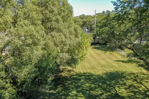 1099 Stratford Ln, Hanover Park, IL 60133 - Photo 27