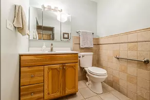 5216 Riverview Dr, Lisle, IL 60532 - Photo 11