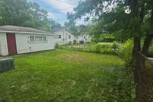 821 E 10th Pl, Ford Heights, IL 60411 - Photo 15