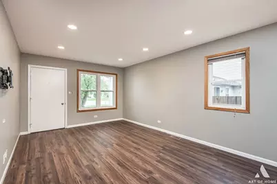 521 Milton Drive, Naperville, IL 60563 - Photo 3