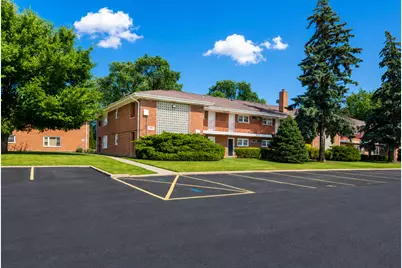 1101 Holiday Lane #8, Des Plaines, IL 60016 - Photo 1