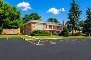 1101 Holiday Ln, Des Plaines, IL 60016 - Photo 1